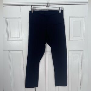Lululemon Black Cropped Leggings Size 6